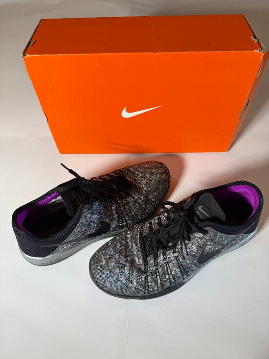 Nike Shoes - Nike Free TR6 Metallic Silver/Black Women's 9.5 UEC!